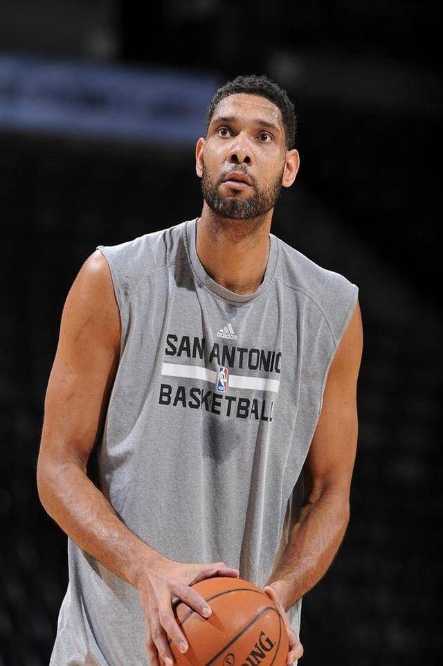 爱游戏tv-篮球传奇人物离世：前NBA球员生命终结留下无限遗憾的简单介绍