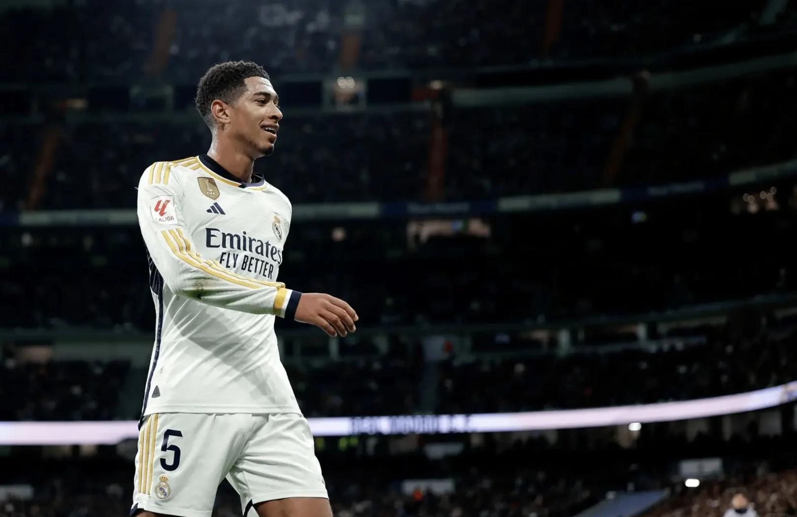 包含皇马惨遭失利！客场遭遇难搞之战，未能脱困的词条