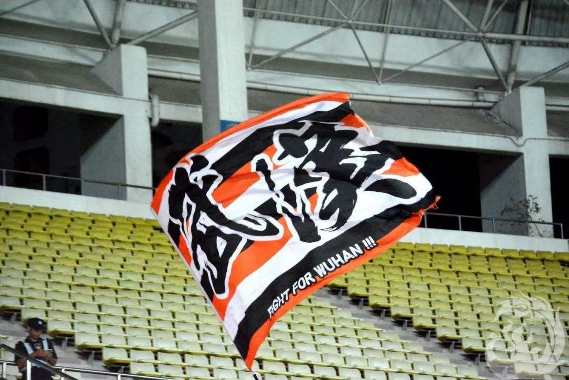 爱游戏tv-深圳佳兆业主场不敌武汉卓尔，遭遇失利