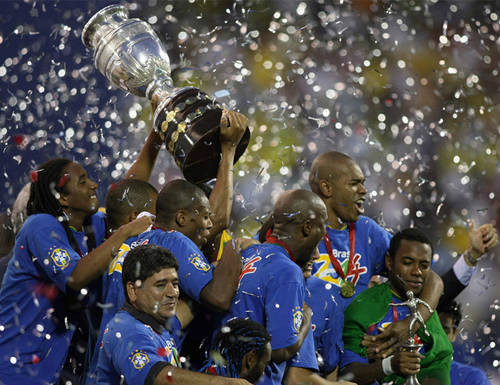 爱游戏在线-包含美洲盃籃球競爭大戰收場，委內瑞拉隊高唱冠軍之歌的词条