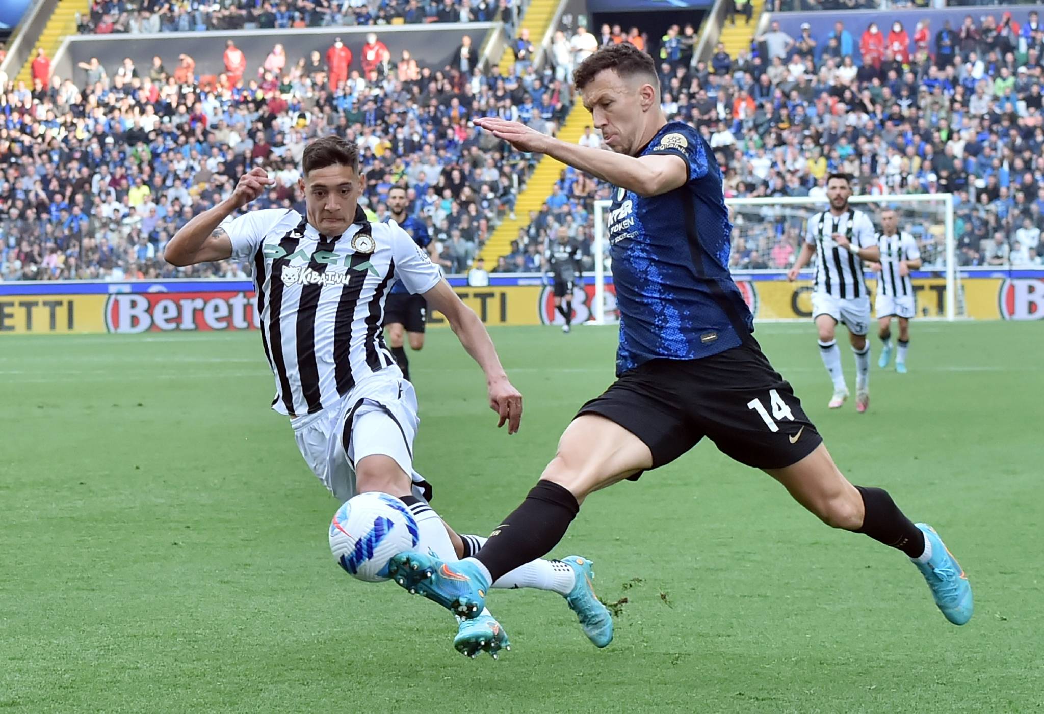 尤文图斯客场战胜对手,意甲夺冠前景大增 尤文图斯客场战胜对手,意甲夺冠前景大增