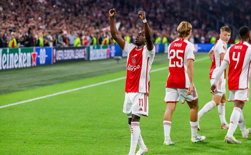 爱游戏下载-阿贾克斯狂胜夺得荷甲联赛冠军