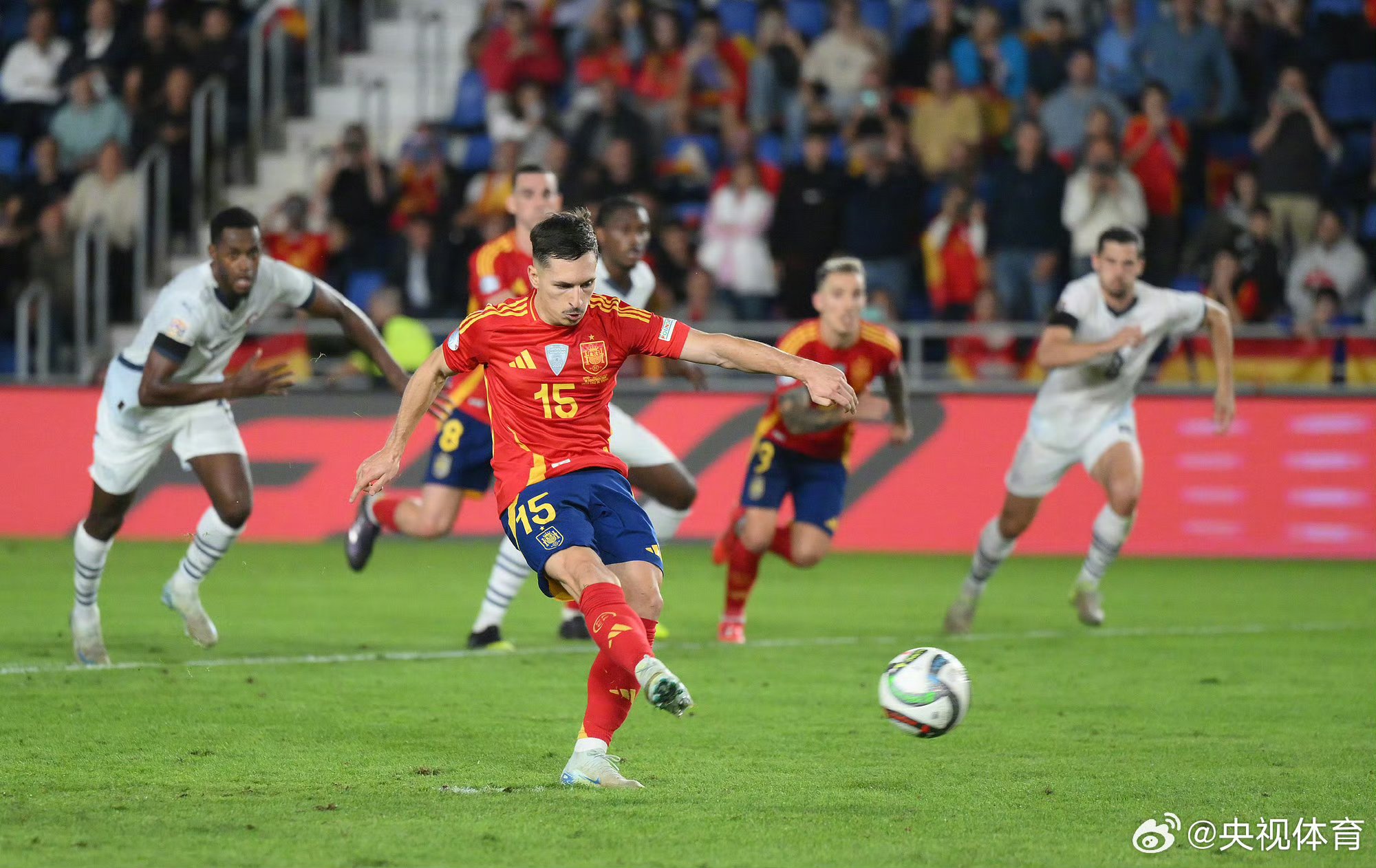 爱游戏入口-关于瑞士队击败对手！欧预赛中的精彩瞬间！的信息