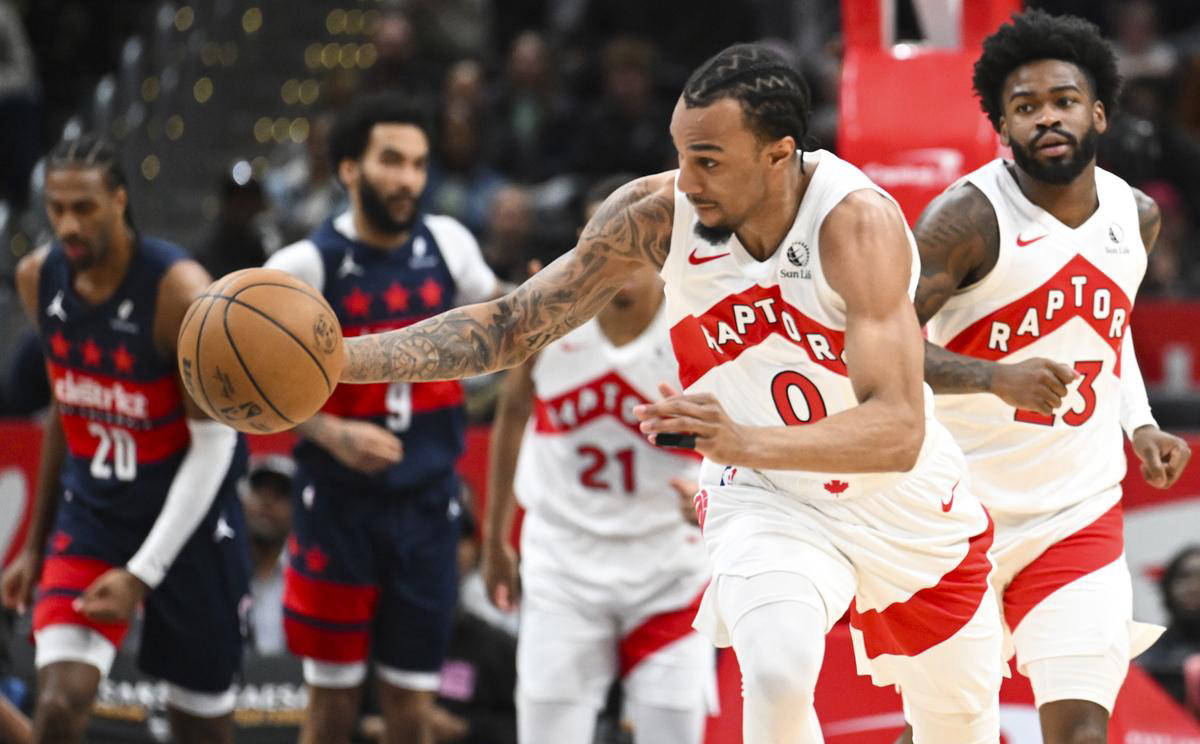 爱游戏APP-猛龙队惨败小牛队,面临困境