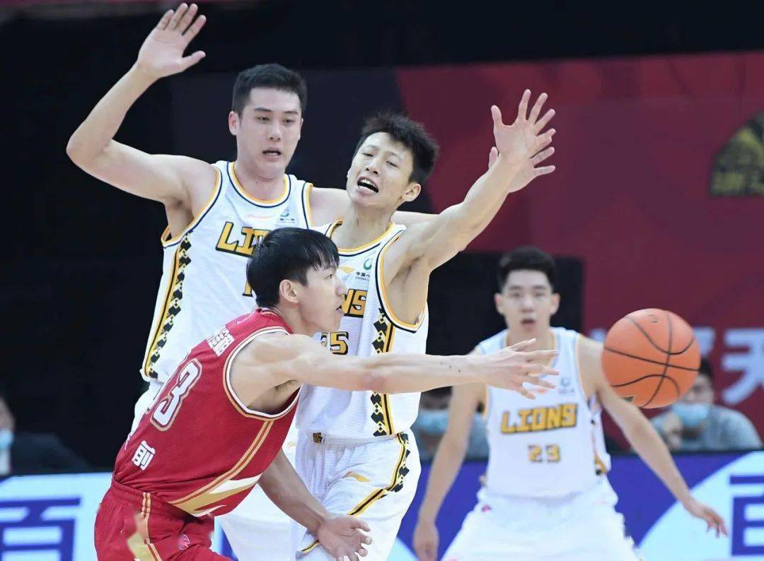 太阳再度胜出,全胜保持不败 太阳再度胜出,全胜保持不败