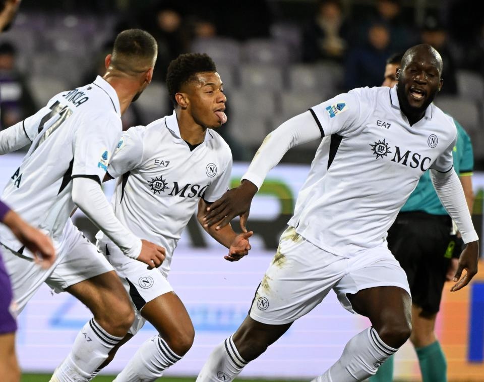 包含阿尔梅里亚主场战胜佛罗伦萨，没有寻回失利的遗憾的词条