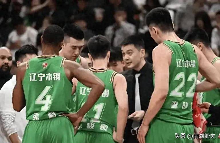 辽宁男篮新赛季表现不俗,冲击前四名 辽宁男篮新赛季表现不俗,冲击前四名