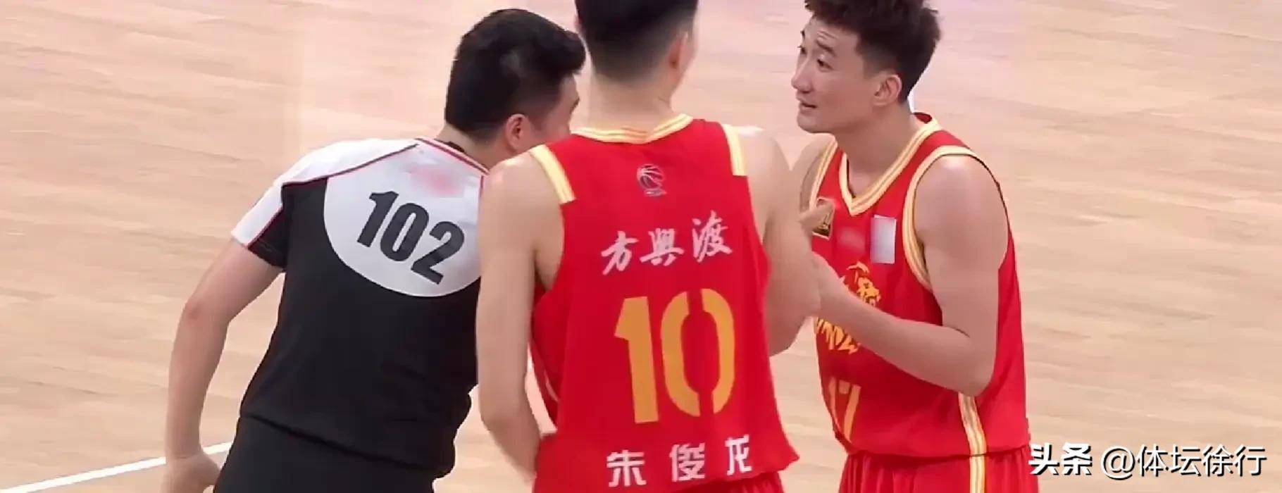 关于辽宁男篮士气高昂,一往直前冲刺巅峰的信息 关于辽宁男篮士气高昂,一往直前冲刺巅峰的信息