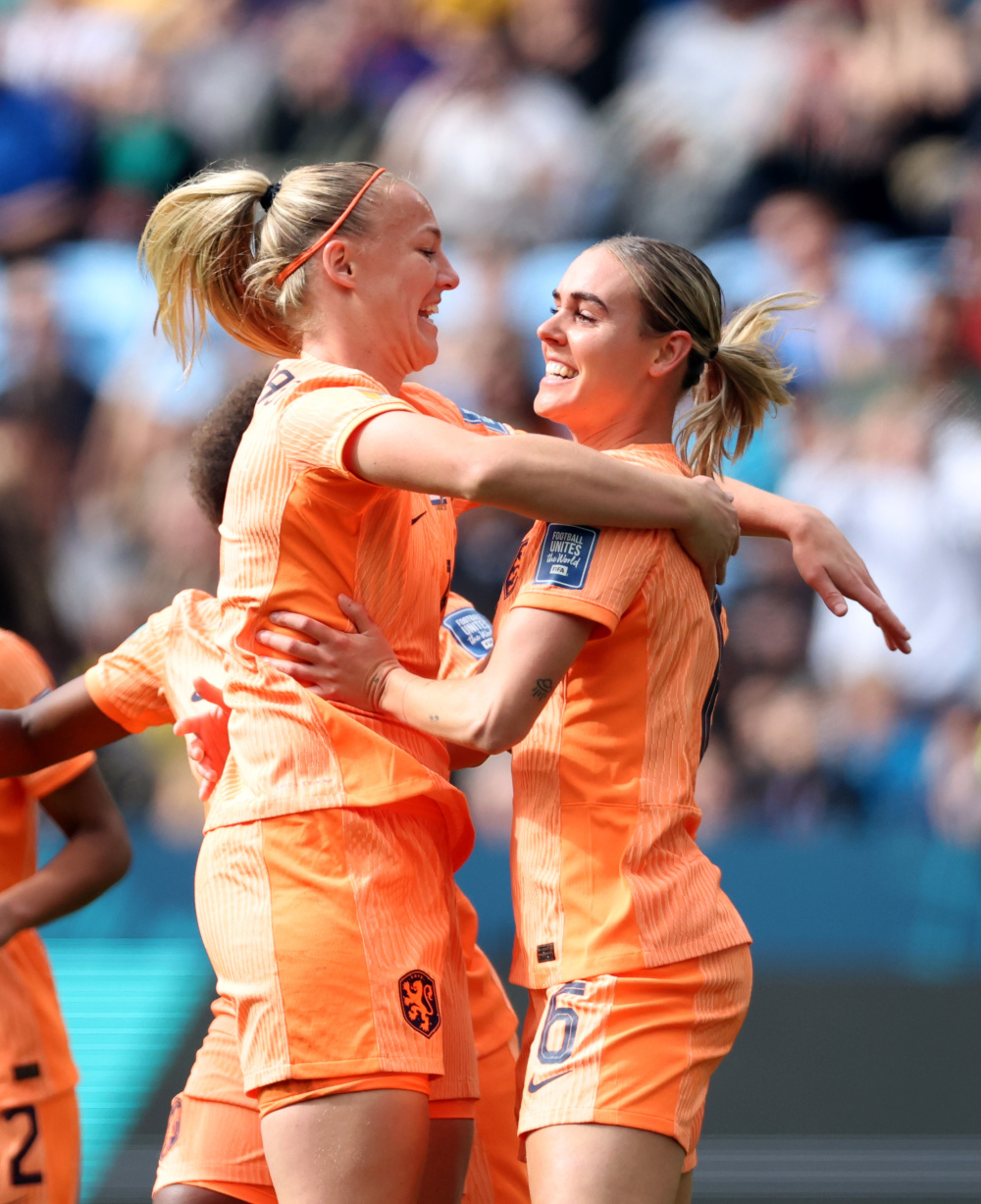 荷兰队-战胜俄罗斯队成功闯入八强的简单介绍 荷兰队-战胜俄罗斯队成功闯入八强的简单介绍