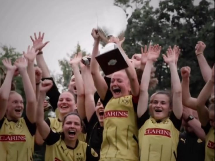 爱游戏官网-德国代表队集体发挥荣获团体冠军