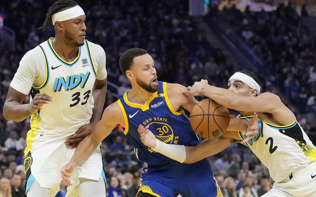 包含勇士三连败，库里全场发挥不佳的词条