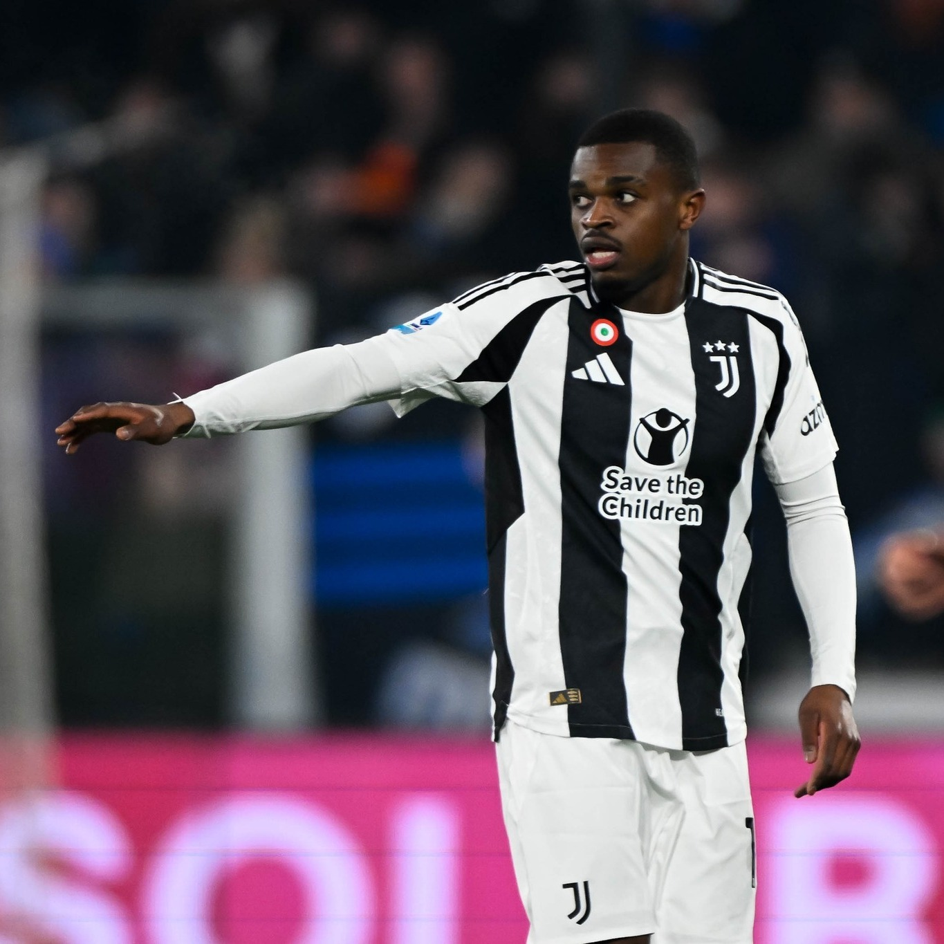 爱游戏体育-尤文图斯大败,晋级路越发艰难