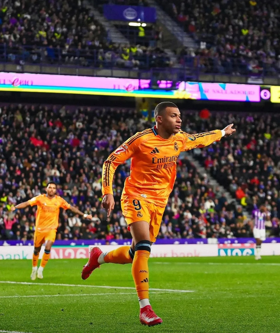 巴利亚多利德门将神勇扑出点球,帮助球队不败收场 巴利亚多利德门将神勇扑出点球,帮助球队不败收场