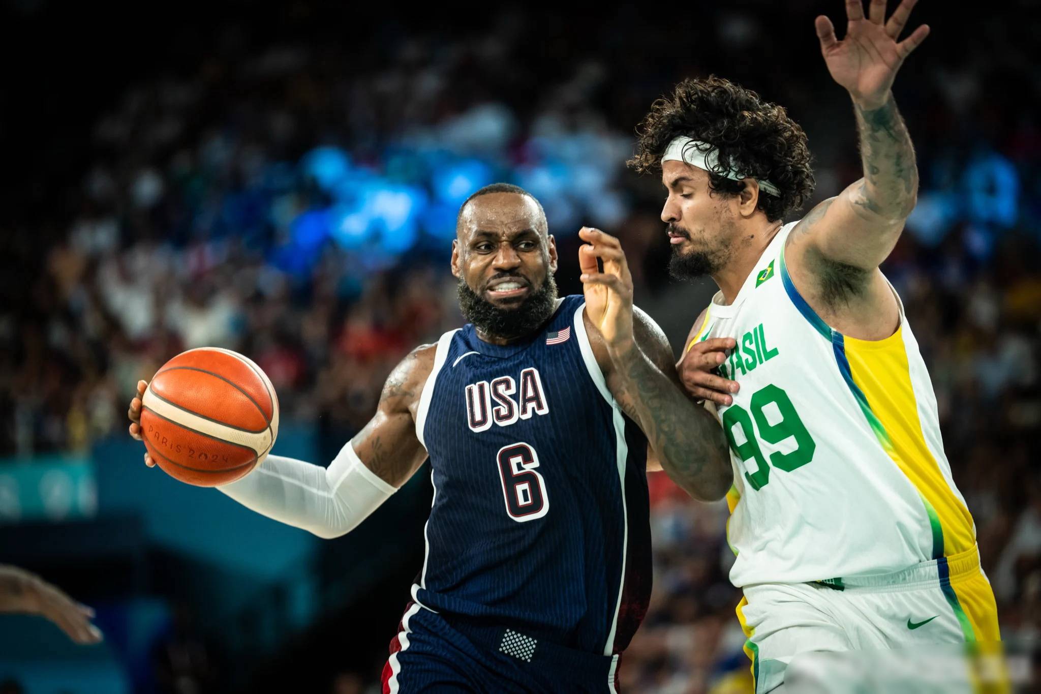 美国队伍斩获金牌,表现强劲 美国队伍斩获金牌,表现强劲