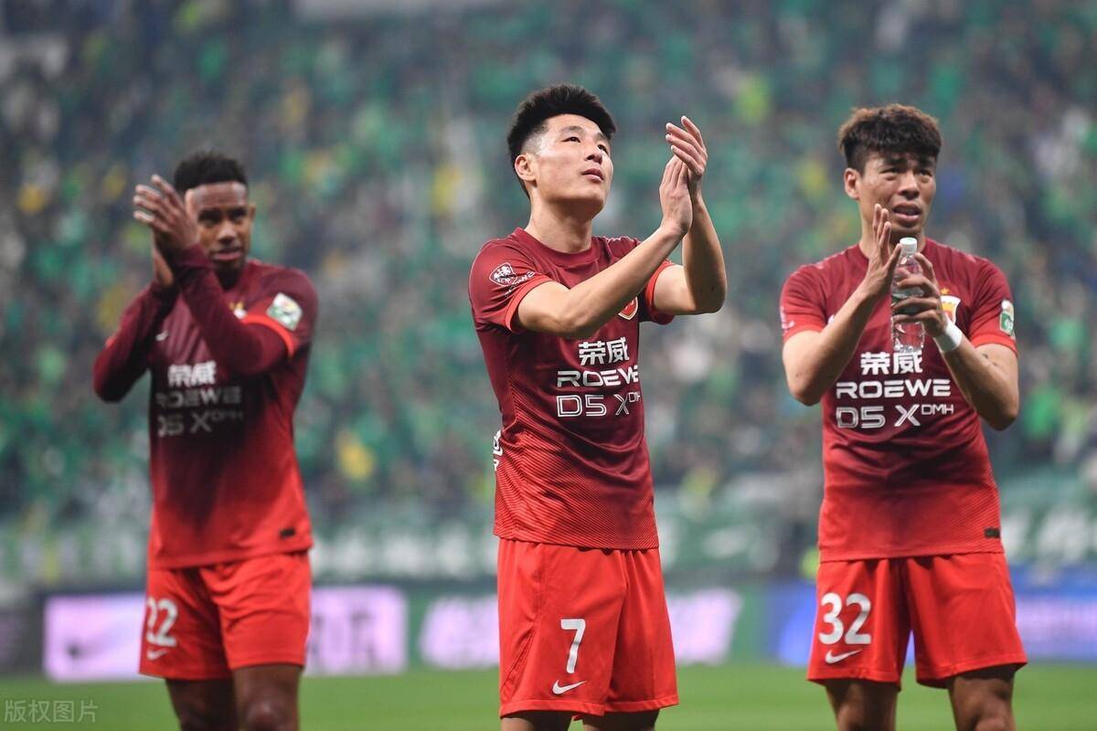 鲁能上演绝杀逆转,主场胜建业终结连败 鲁能上演绝杀逆转,主场胜建业终结连败