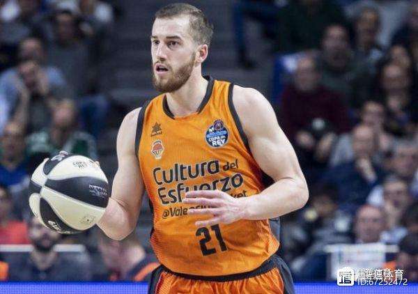 爱游戏APP-猛龙控卫加盟国家队备战国际赛季