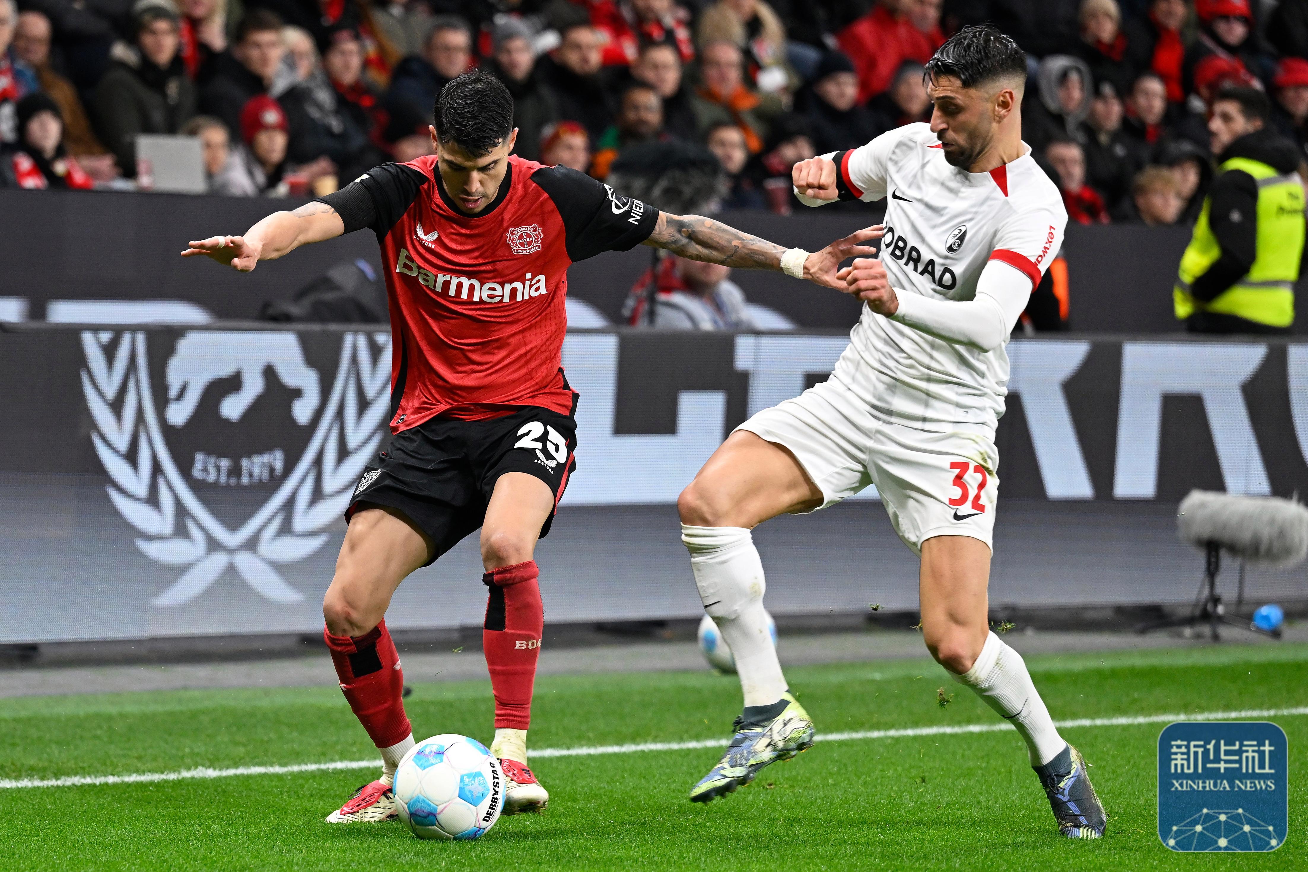 爱游戏下载-弗赖堡队在友谊赛中高能表现