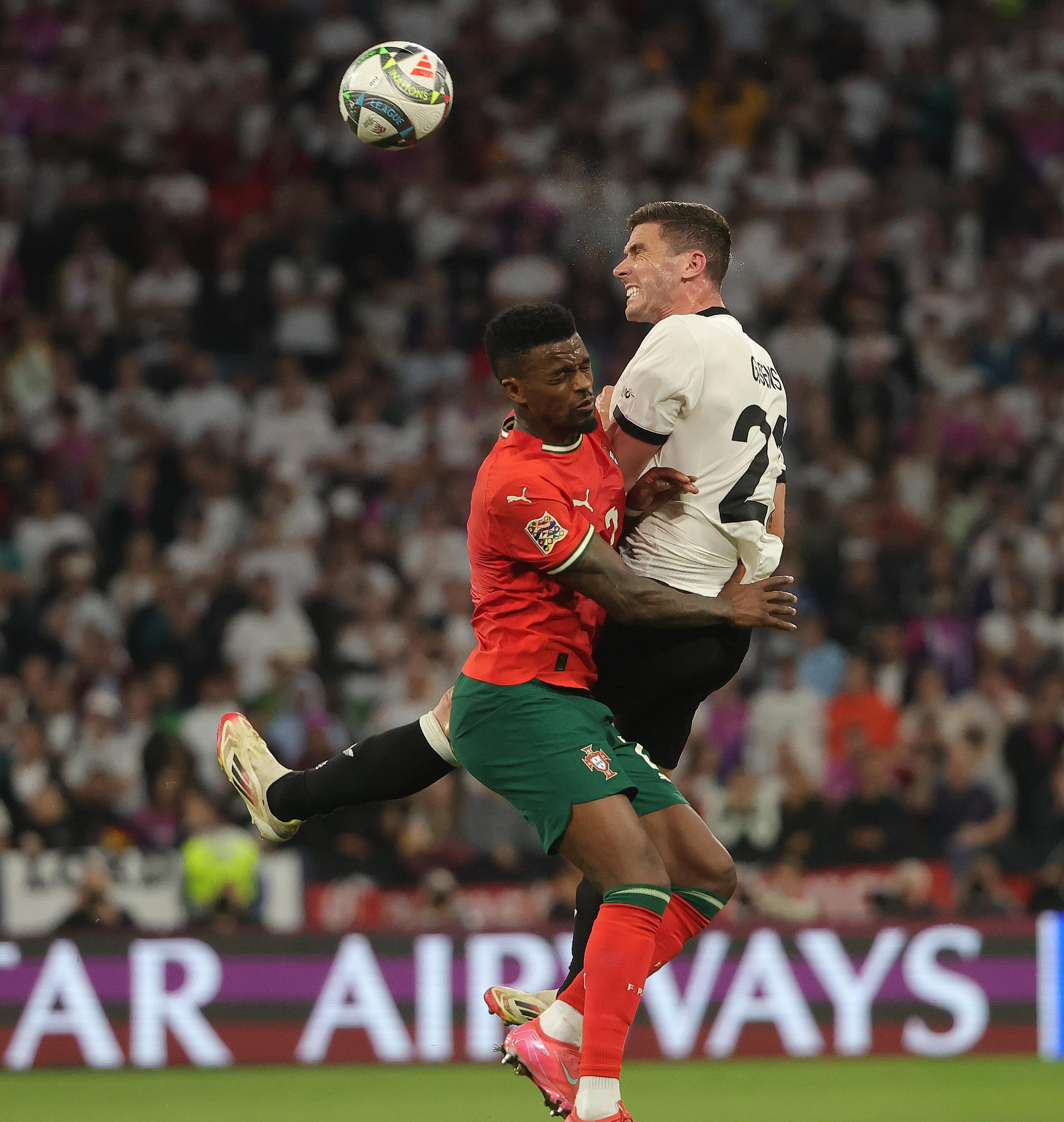 欧洲足球顶级盛事引爆热点,激发狂热 欧洲足球顶级盛事引爆热点,激发狂热