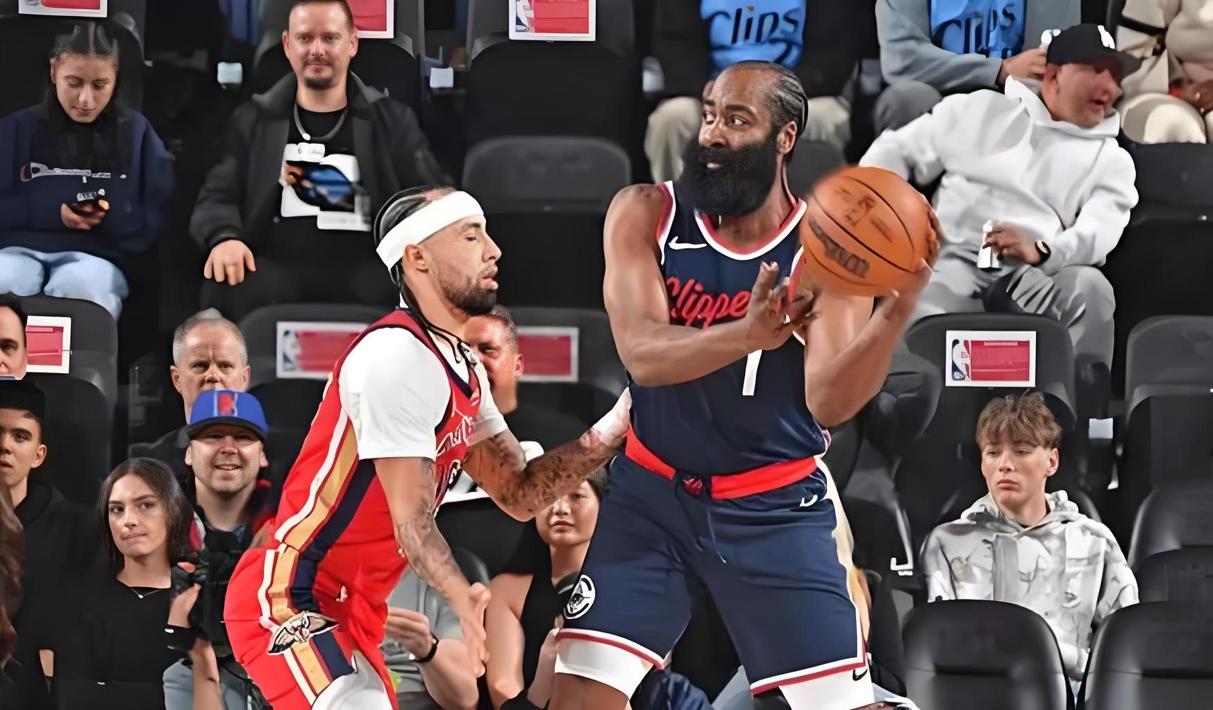 火箭主场大破快船，表现抢眼稳居西部前列的简单介绍