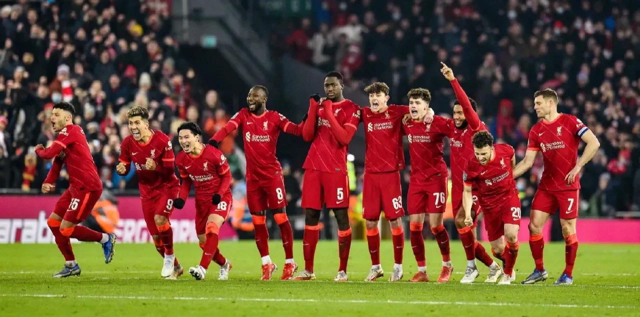 关于热刺迎战莱比锡红牛，实力对比激烈的信息