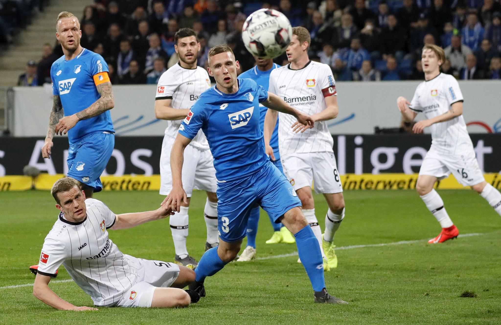 爱游戏官方-马竞主帅赞誉球队表现，球员发挥出色助球队获胜