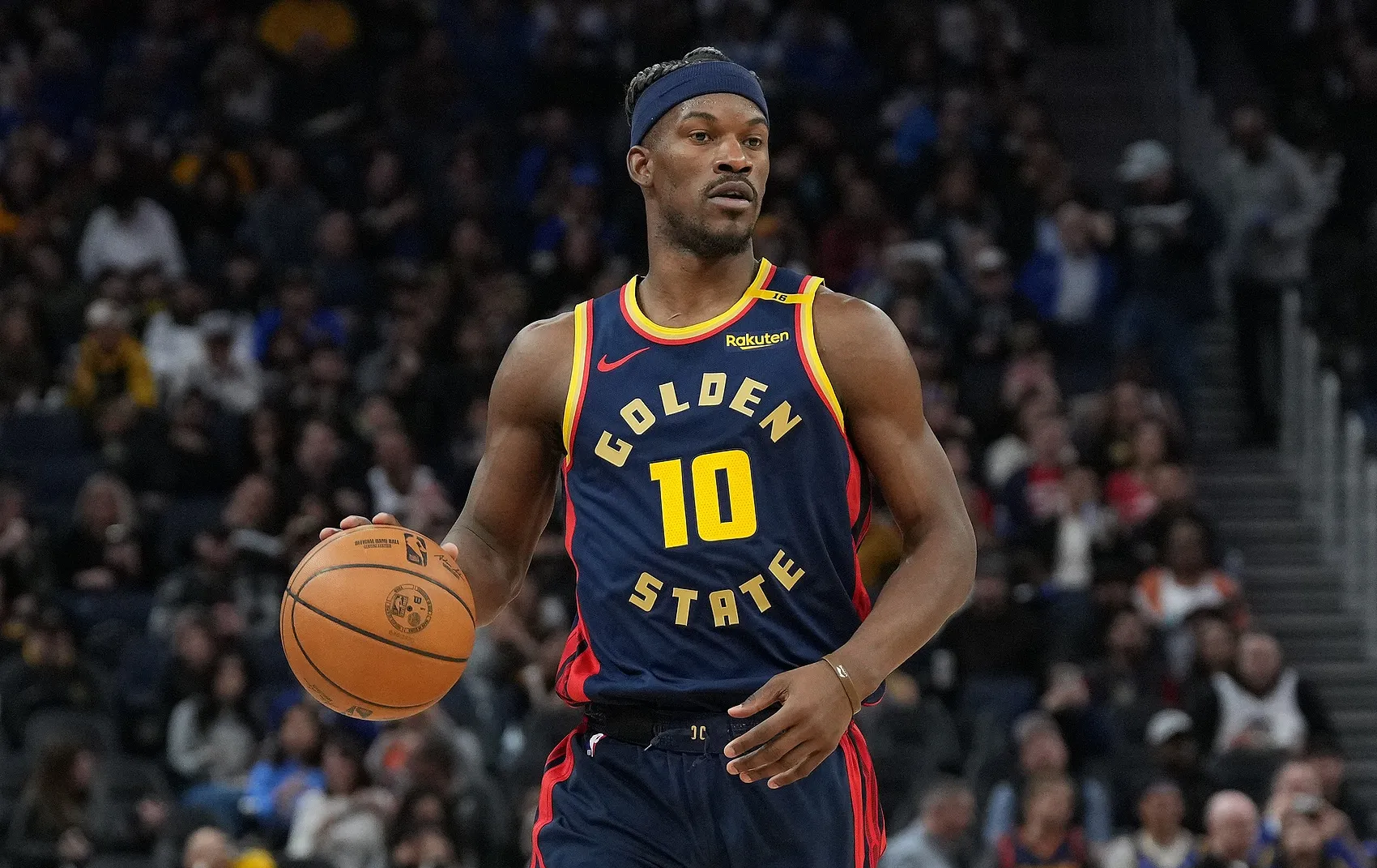 猛龙守住榜首位置,对决热火壮士顽强 猛龙守住榜首位置,对决热火壮士顽强