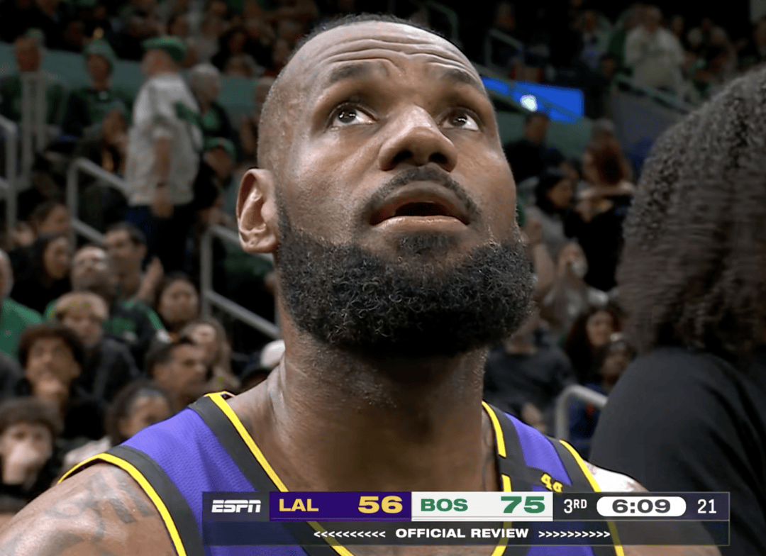 湖人遭遇四连败,詹姆斯怒斥球队现状 湖人遭遇四连败,詹姆斯怒斥球队现状