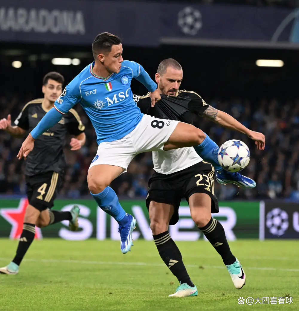 那不勒斯主场不敌佛罗伦萨,遗憾告负 那不勒斯主场不敌佛罗伦萨,遗憾告负