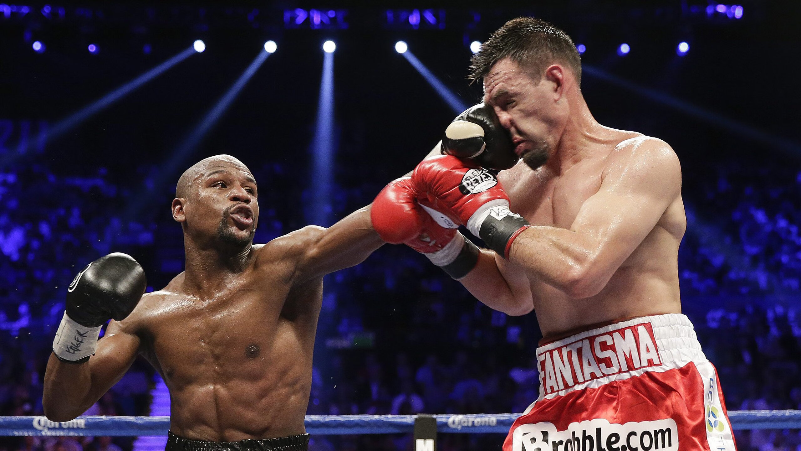 爱游戏入口-当华丽足球遇上钢铁意志，从加维的浴血奋战到埃及的战术压制