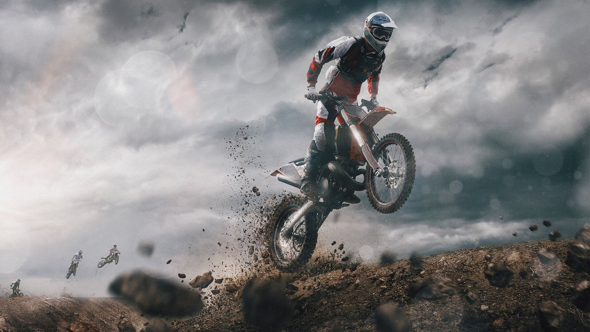 轮胎上的王朝，汉密尔顿雨战封神，阿斯顿·马丁上演惊天逆转